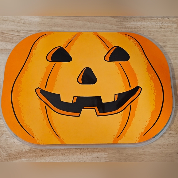 Vintage 1991 Halloween Pumpkin/Scarecrow Reversible Placemats Set of 5 - Picture 3 of 11